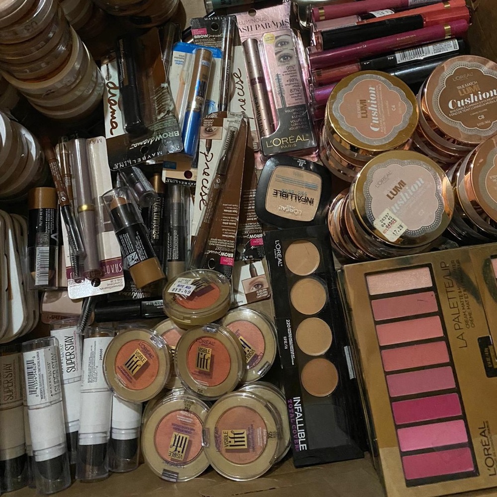 Makeup by maybelline L’Oréal Milani  jordana